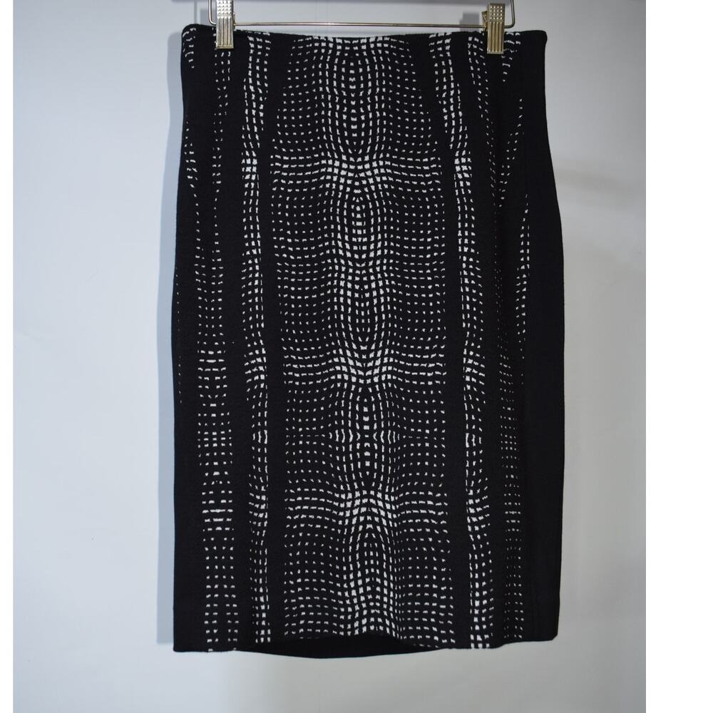 Diane von Furstenberg Black White Geometric Knit Pencil Skirt Size 6